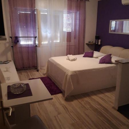 Rooms And Apartment Stambuk II Split Bagian luar foto