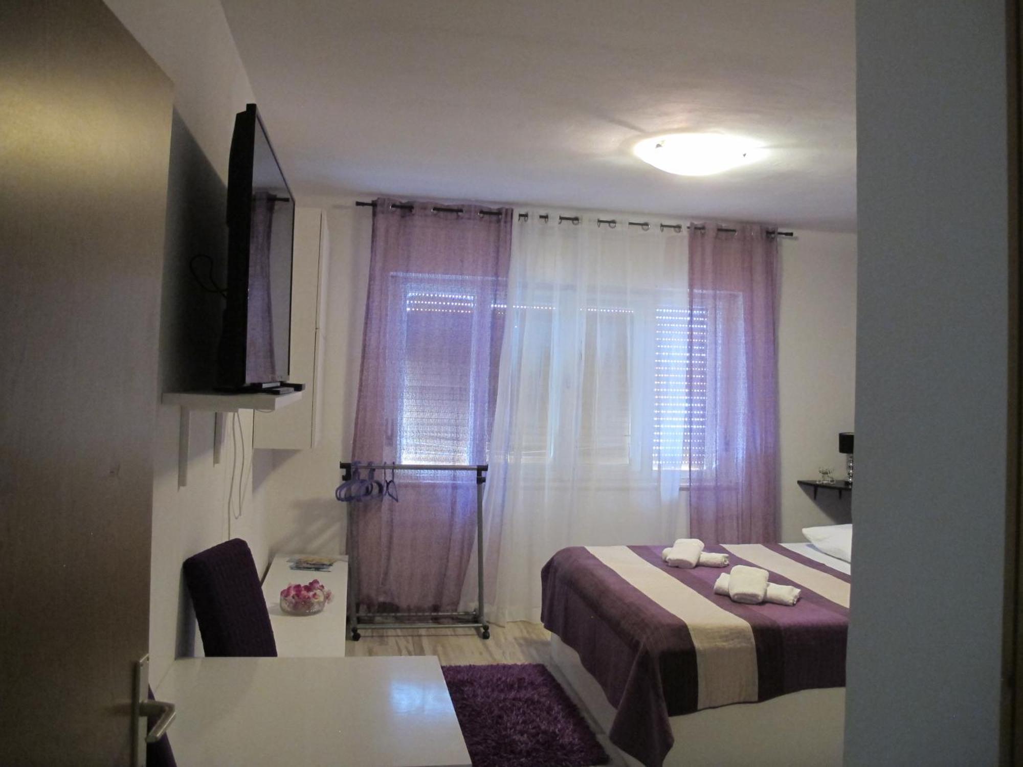 Rooms And Apartment Stambuk II Split Bagian luar foto