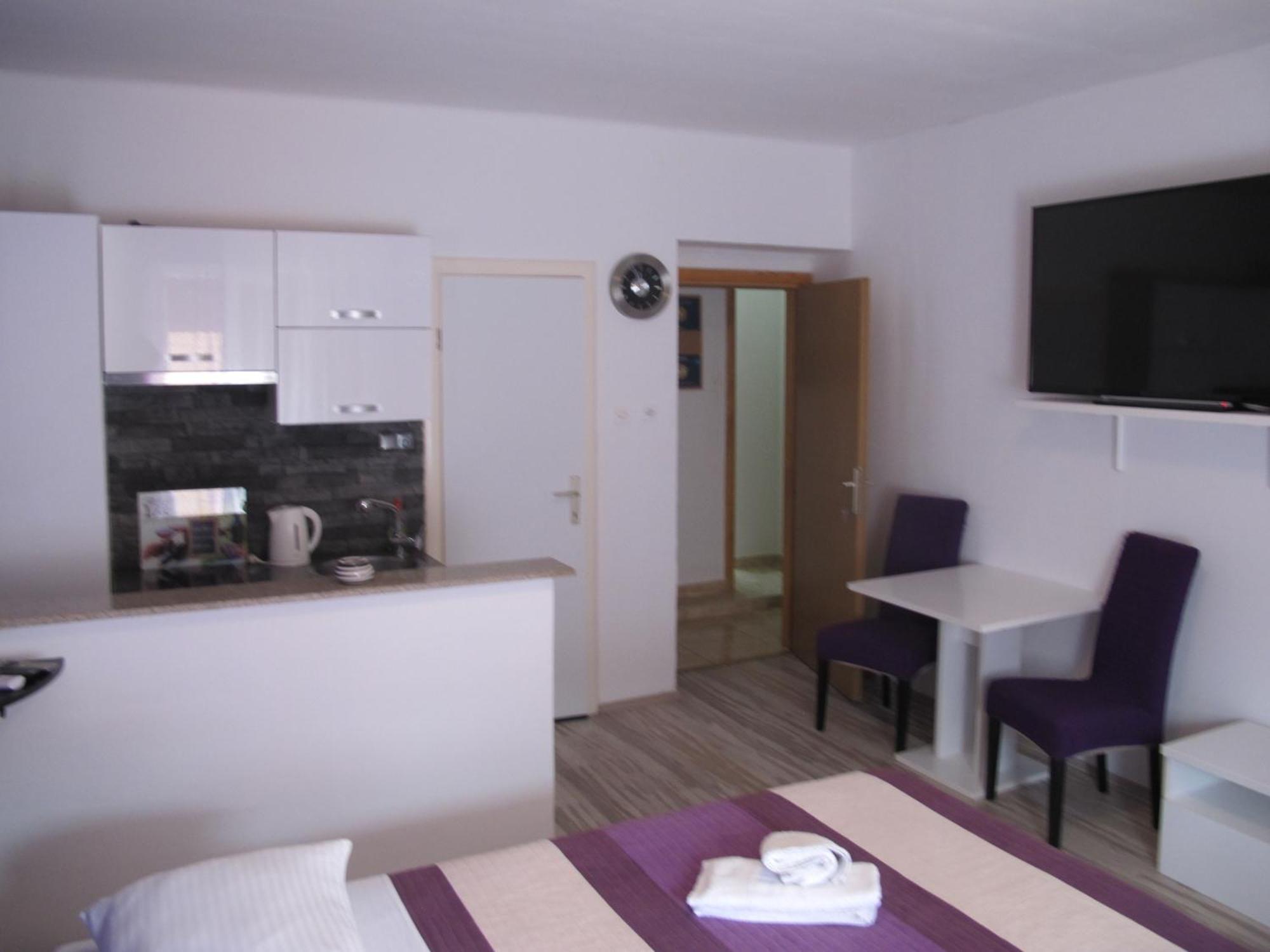 Rooms And Apartment Stambuk II Split Bagian luar foto