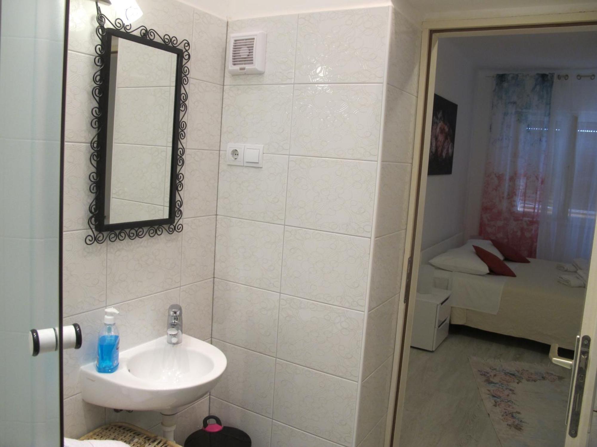 Rooms And Apartment Stambuk II Split Bagian luar foto
